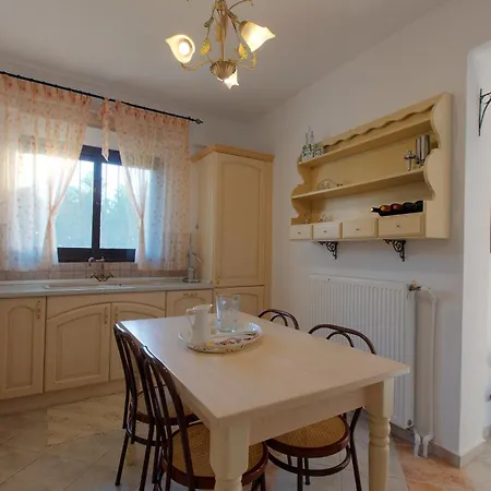 بيت للعطل Hemera House Minthi Kalandra