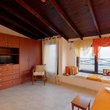 Hemera House Minthi بيت للعطل Kalandra