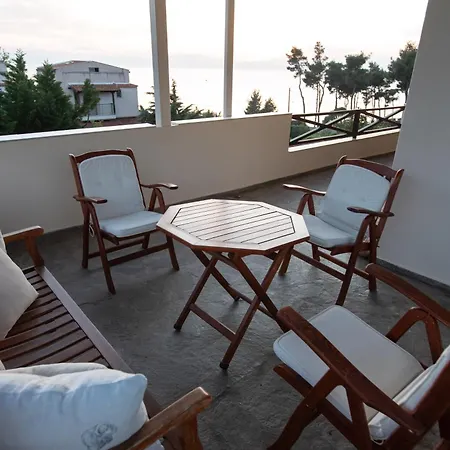 بيت للعطل Hemera House Minthi Kalandra