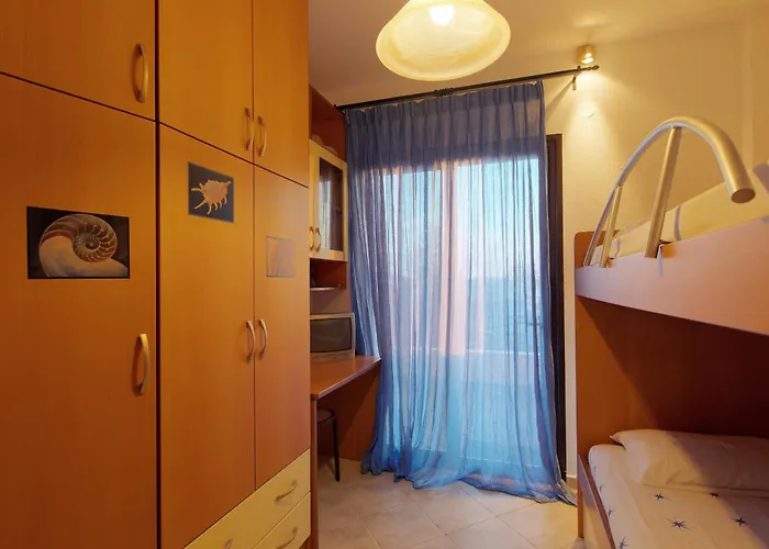Hemera House Minthi