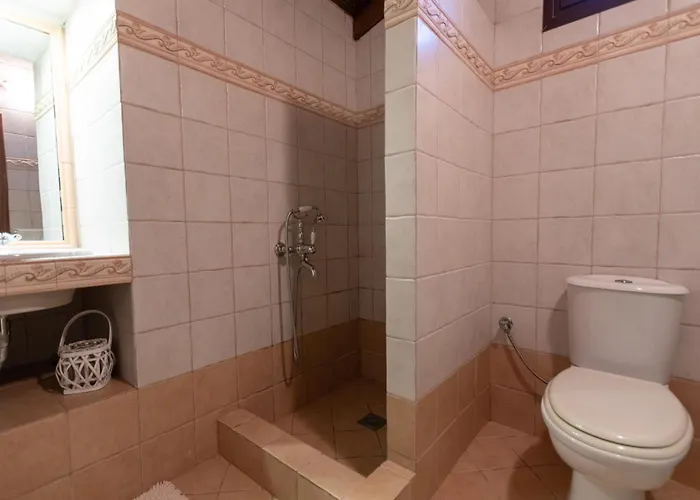 Hemera House Minthi Kalandra